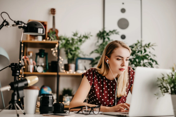 Building your brand on a shoestring budget in 10 steps involved Building your brand on a shoestring budget in 10 steps involved